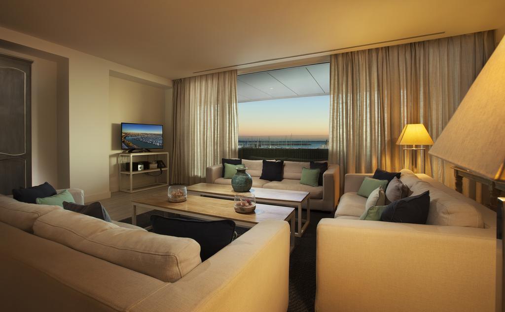 Suites Puerto Sherry El Puerto de Santa Maria Bagian luar foto