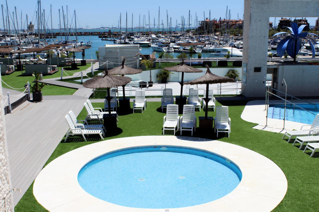 Suites Puerto Sherry El Puerto de Santa Maria Bagian luar foto